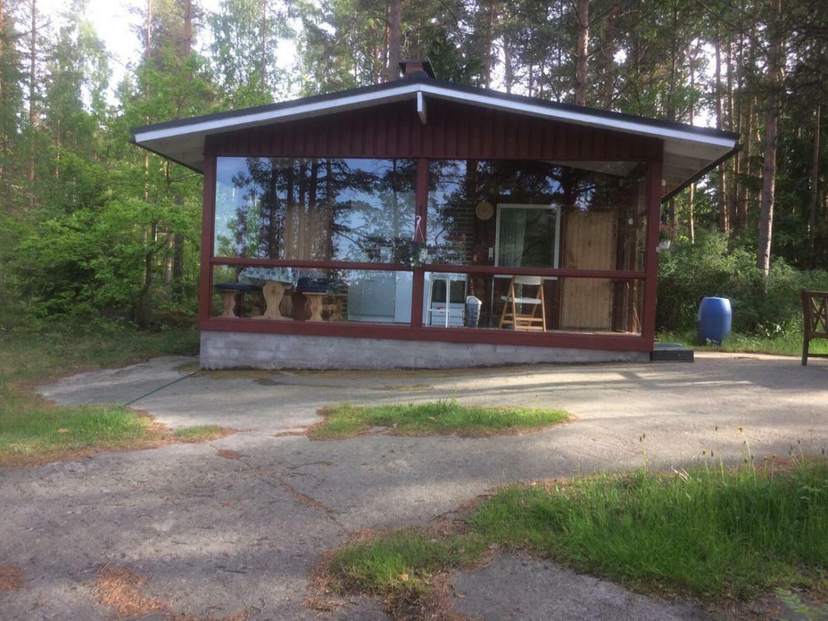 Tamminiemen Lomamoekit Villa Kustavi Eksteriør billede